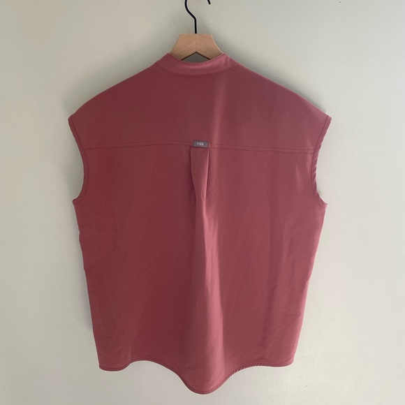 Figs Rafaela Oversized Scrub Top Mauve size small - Picture 4 of 6